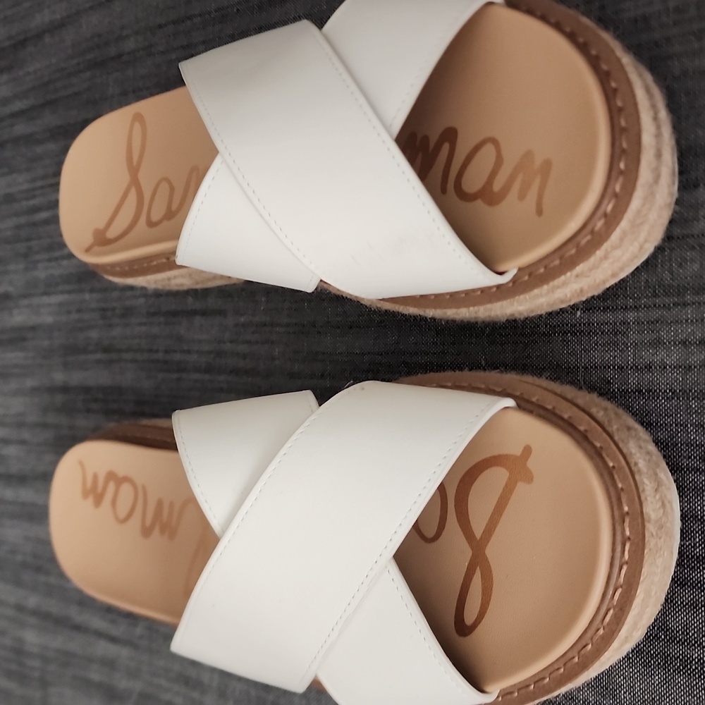 Sam Edelman Cream Sandals with Crisscross Straps and Open-Toe Design